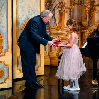 4KMS_VIRTUOZOK_MV_250219_240